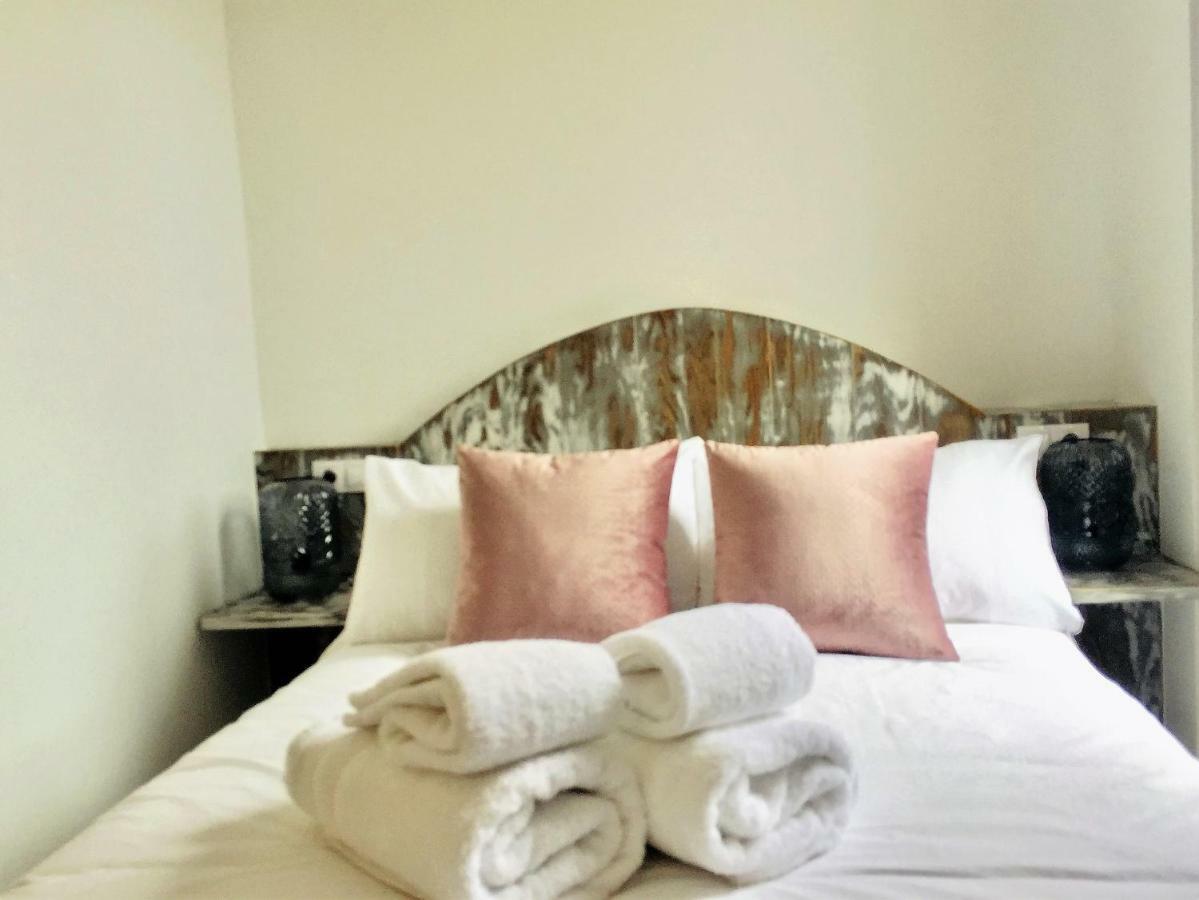 Caesarina III Apartment Caceres Ngoại thất bức ảnh